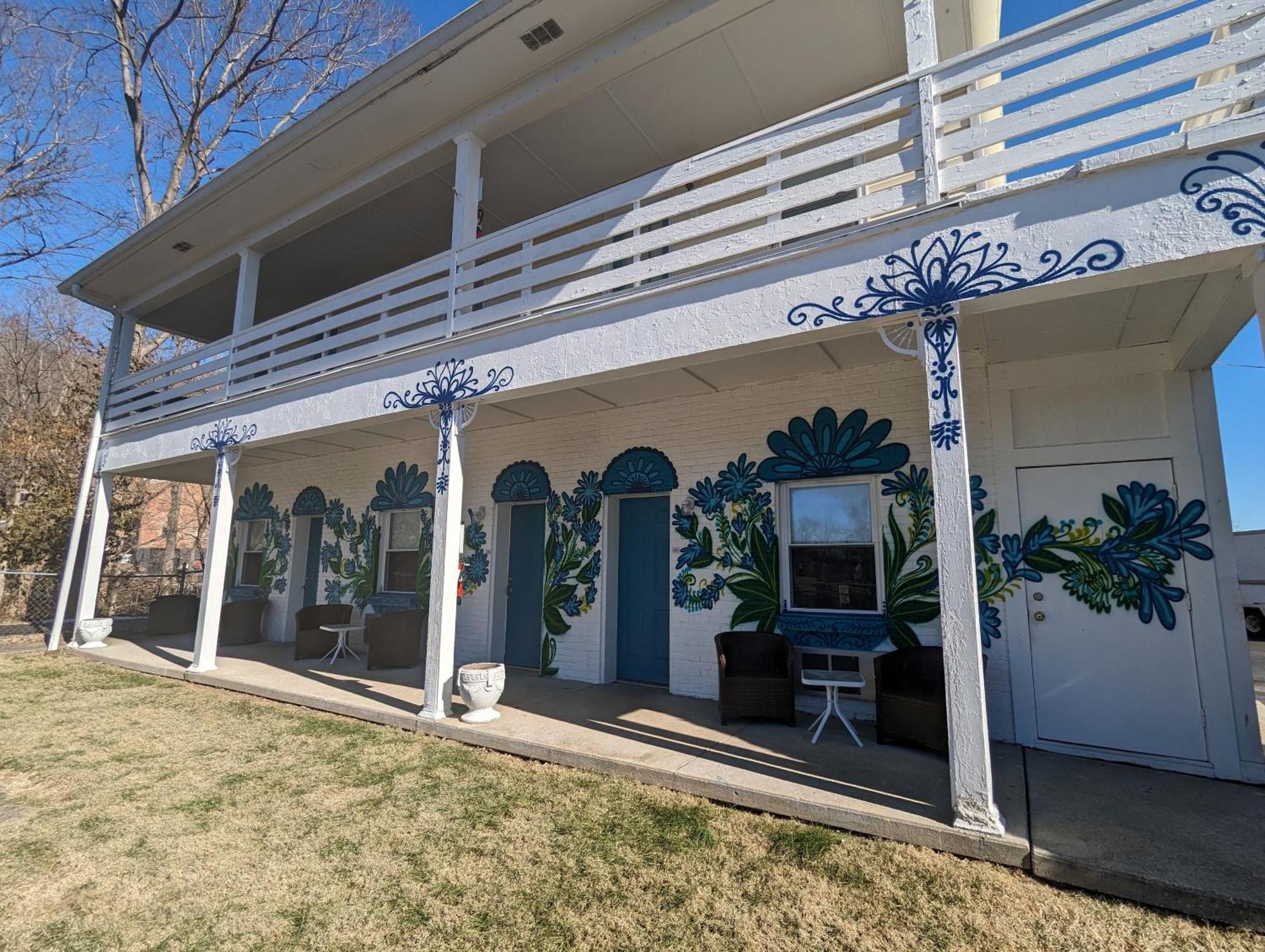 Riverboat Inn & Suites ماديسون المظهر الخارجي الصورة